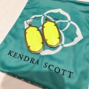 Kendra Scott Earrings (Large)